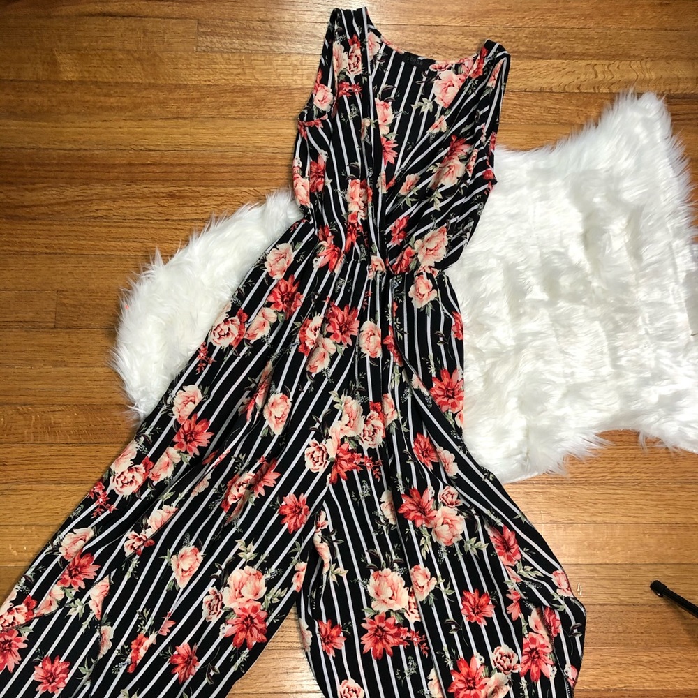 Wide leg floral Jumpsuit
